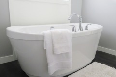 bathtub-2485957_1920